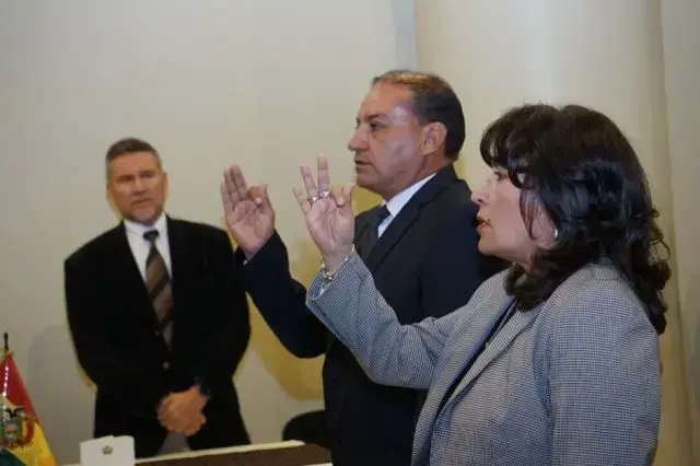 El ministro de Planificación del Desarrollo, Fernando Romero, posesionó a nuevos directores.