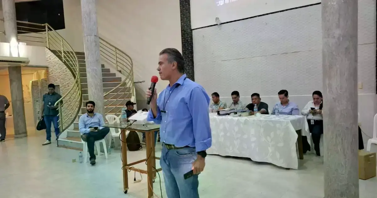 Viceministro Ernesto Justiniano en Yapacaní