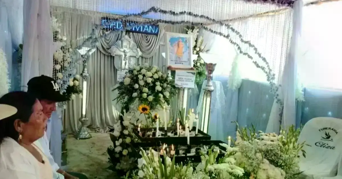 El velorio de la niña de 10 años en Cochabamba.