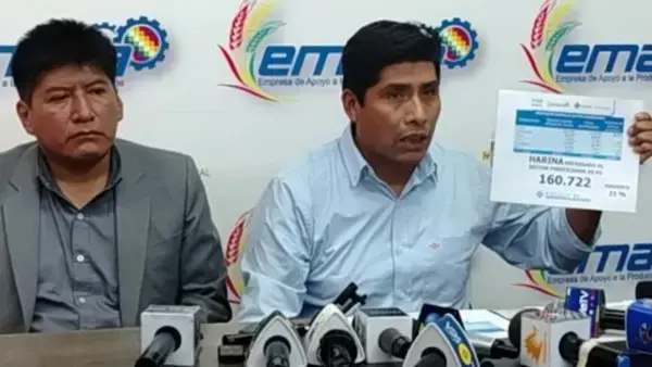 Flores y Ríos en una anterior conferencia de prensa.