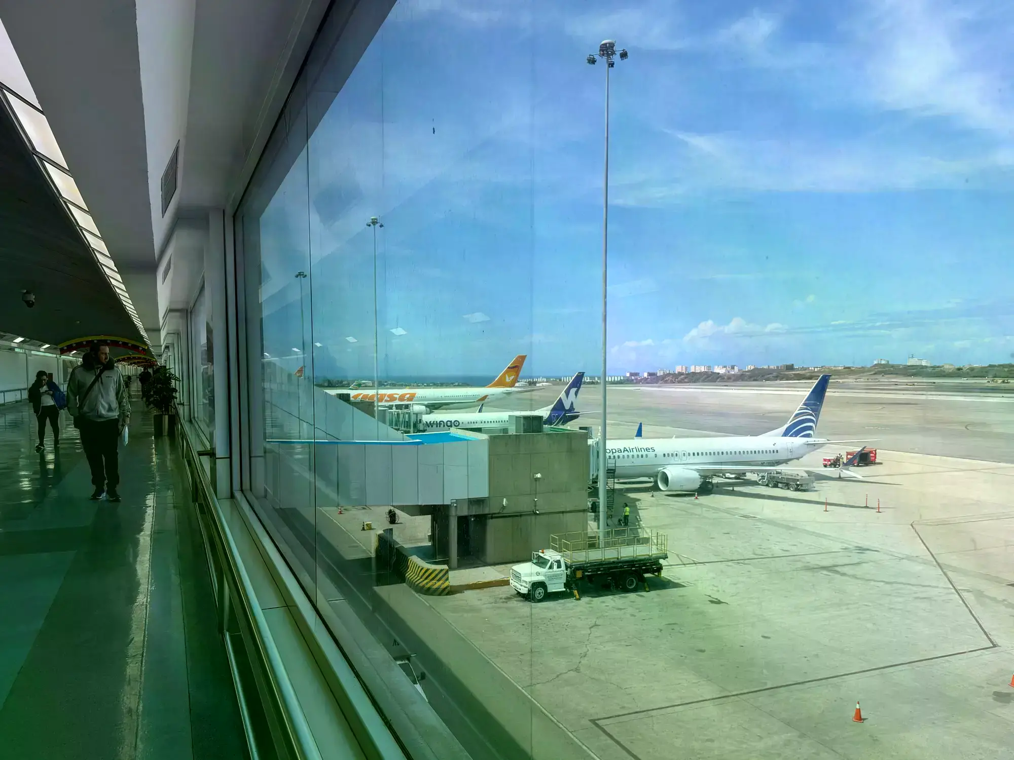 El Aeropuerto Internacional Simón Bolívar, en Maiquetía, estado de La Guaira, Venezuela.