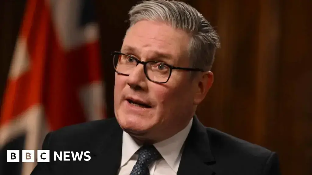 Sir Keir Starmer durante la entrevista con la BBC.