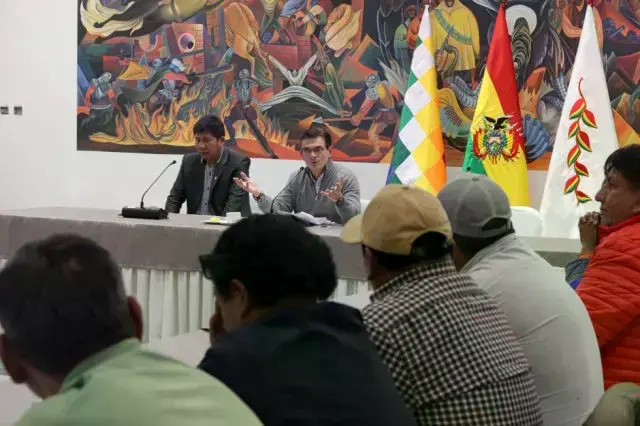 El presidente Rodrigo Paz en una reunión anterior.