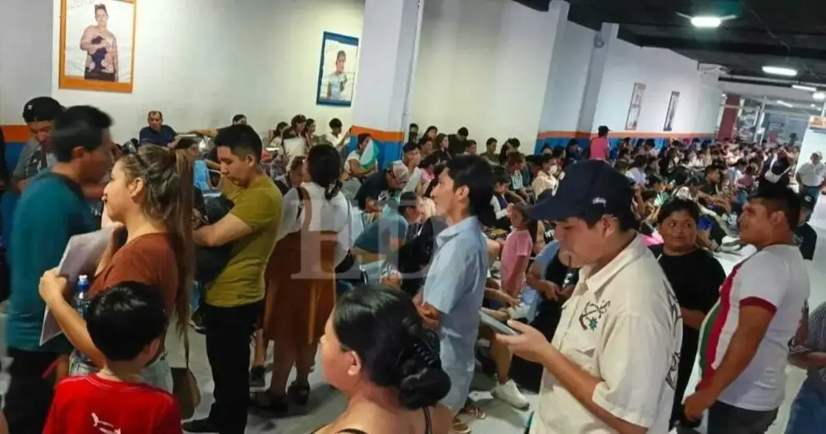 Largas filas en el Segip para tramitar documentos.