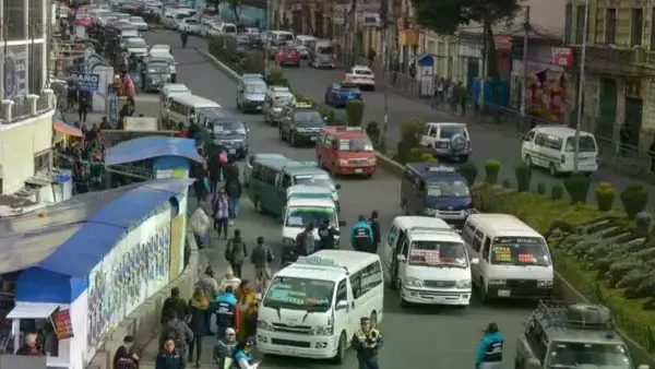 Imagen referencial de transporte público.