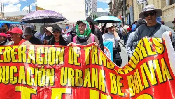 Marcha del magisterio urbano contra el DS 5503.
