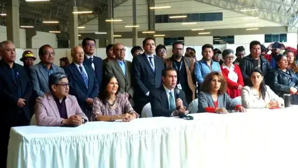 Instalación de mesas técnicas del Gobierno con sectores.