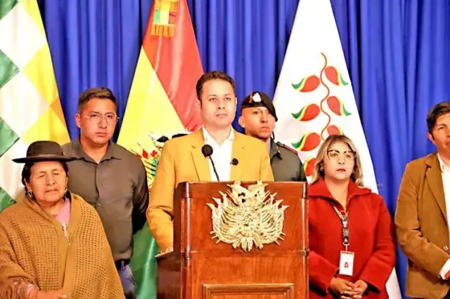 Edmand Lara, este jueves, en su conferencia de prensa.