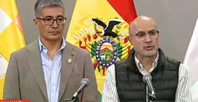 Los ministros Gabriel Espinoza y José Luis Lupo.