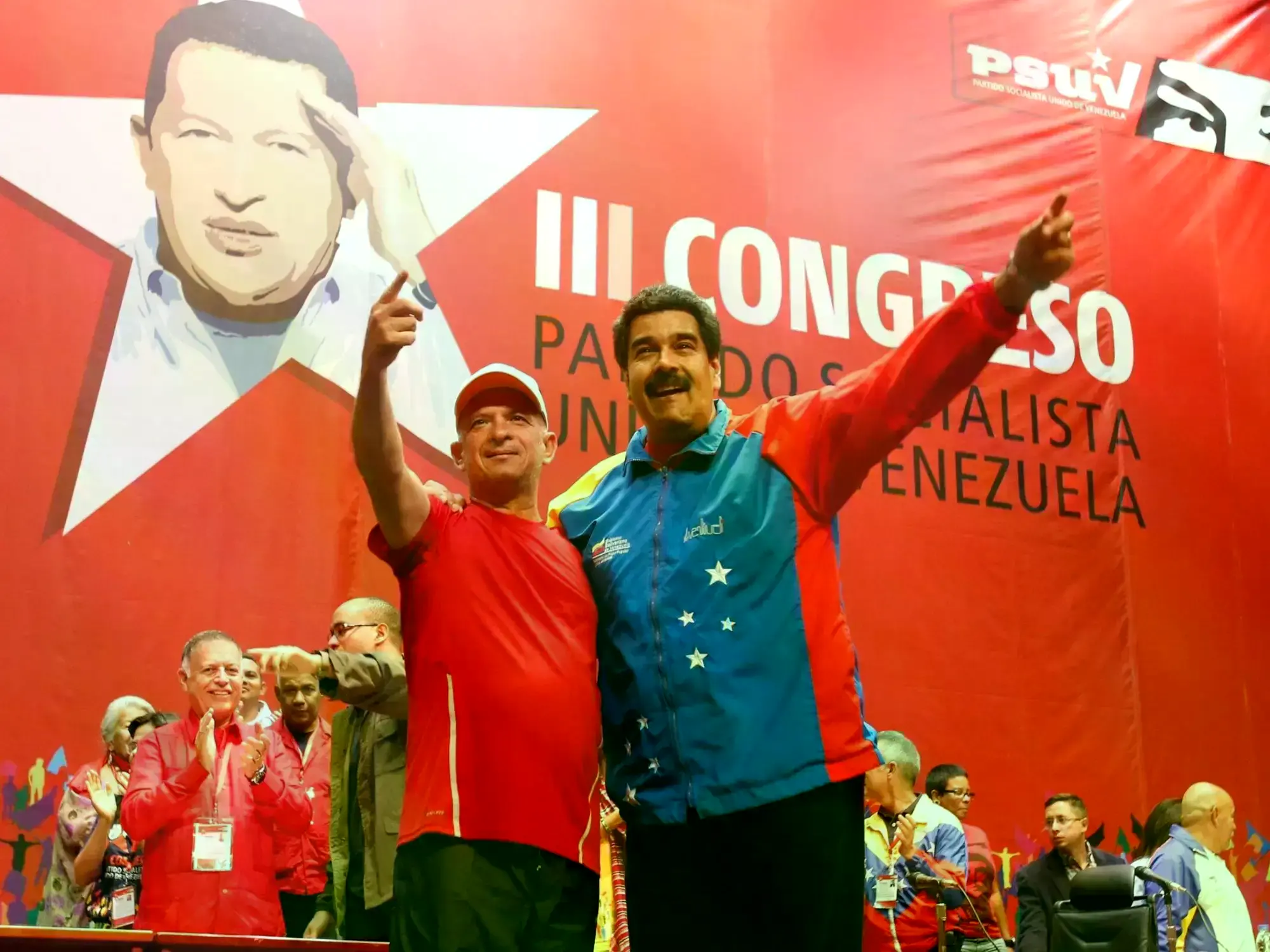 El exjefe de espionaje militar venezolano, Hugo Carvajal, junto a Nicolás Maduro.
