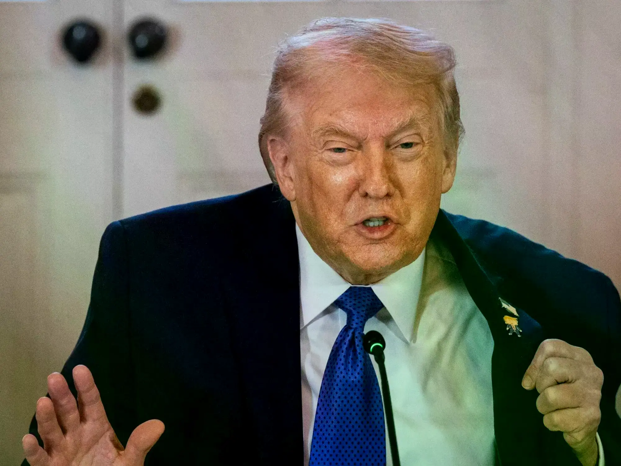 Donald Trump, el vicepresidente JD Vance y el secretario de Estado Marco Rubio con ejecutivos petroleros en la Casa Blanca.