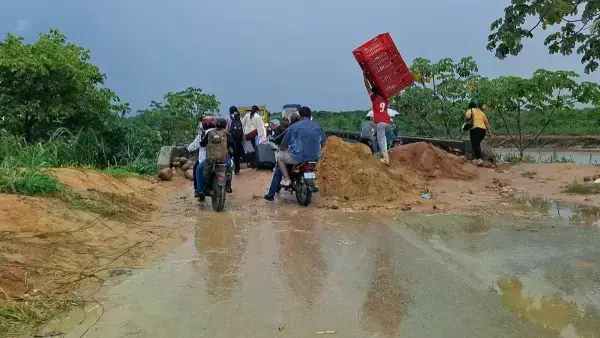 Bloqueo en la carretera hacia Yapacaní.