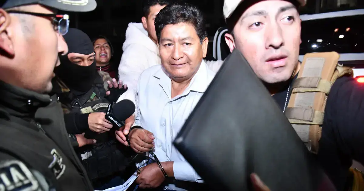 Momento del traslado de Montaño a dependencias policiales