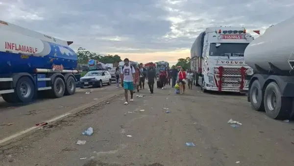 Bloqueo en la carretera Chore Km 50 Yapacaní