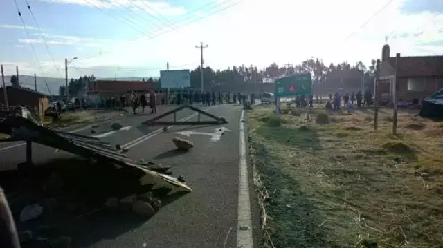 Uno de los puntos de bloqueo en el departamento de Cochabamba.