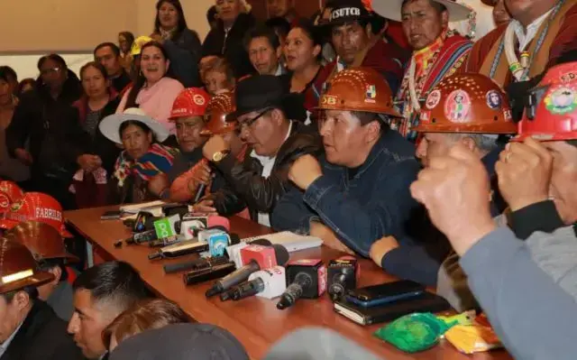 La COB este martes en conferencia de prensa.