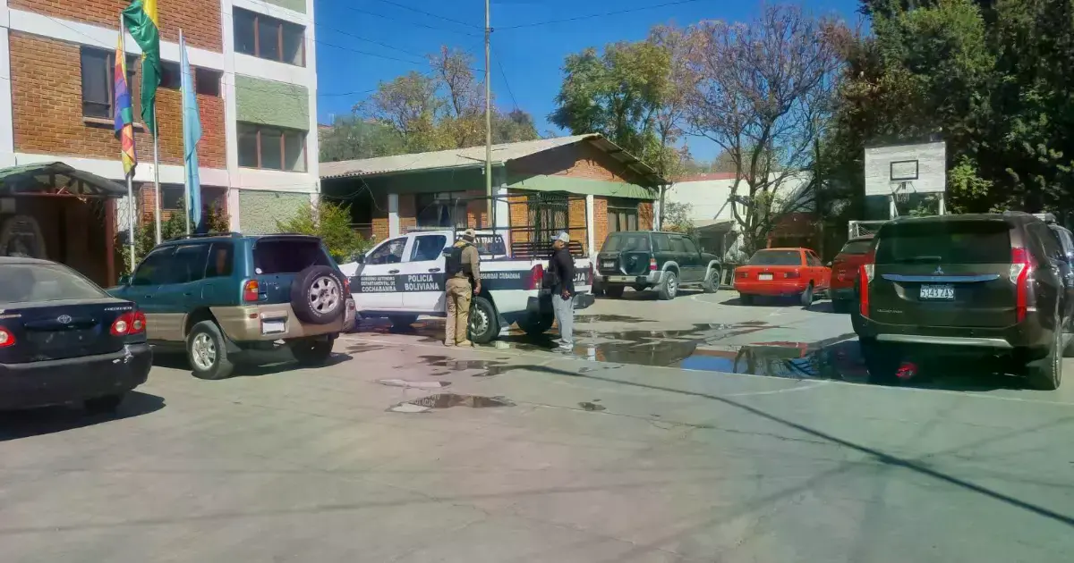 El aprehendido fue llevado a dependencias de la Felcc.