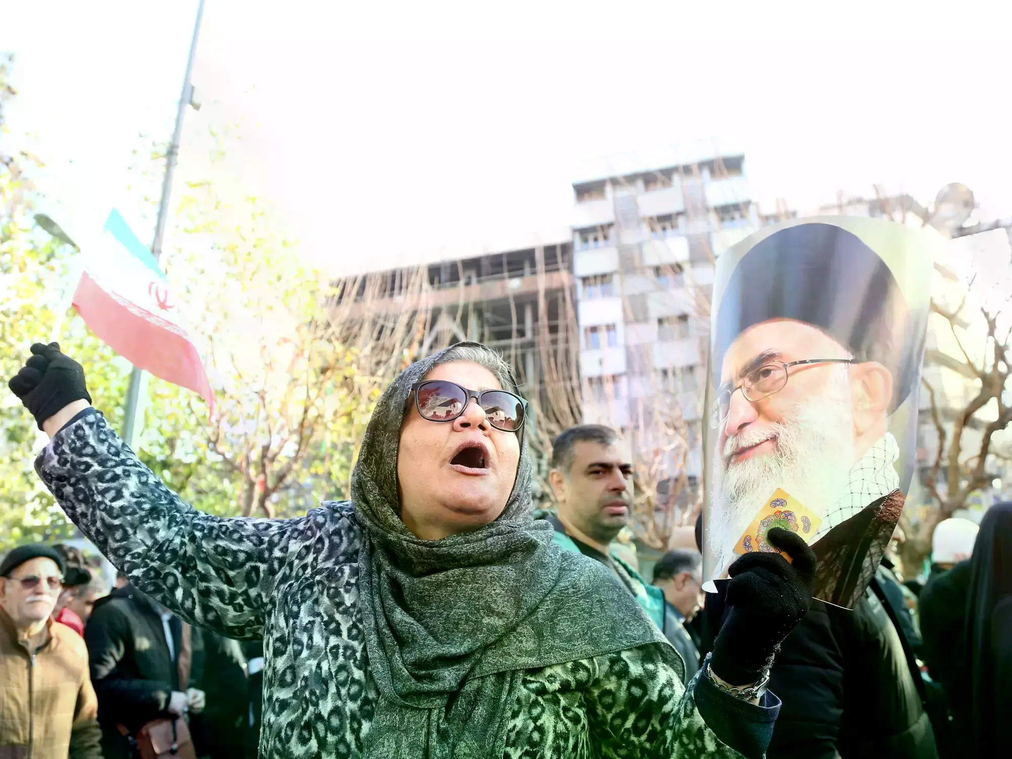 Manifestaciones en Irán con una respuesta sangrienta del régimen.