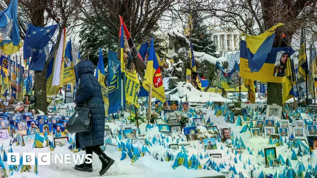 Un punto de ayuda humanitaria gestionado por el gobierno en Kiev.