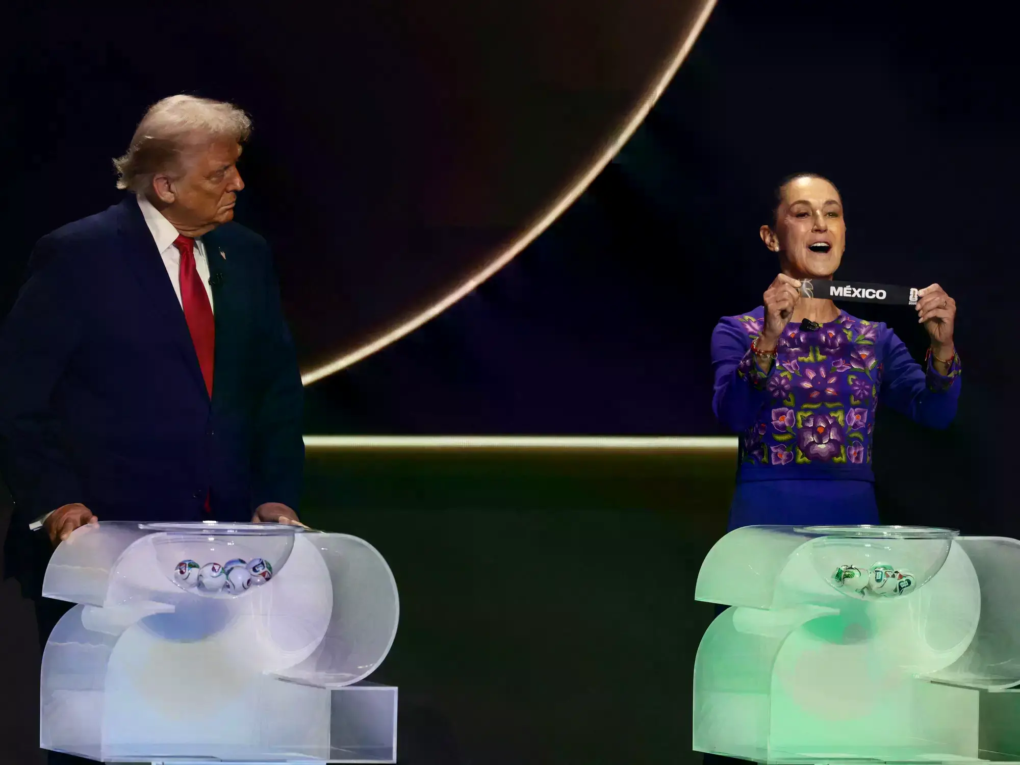 La presidenta de México, Claudia Sheinbaum, y el de EE.UU., Donald Trump, durante un evento días atrás.