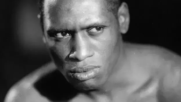 Paul Robeson con su esposa Eslanda en 1949.