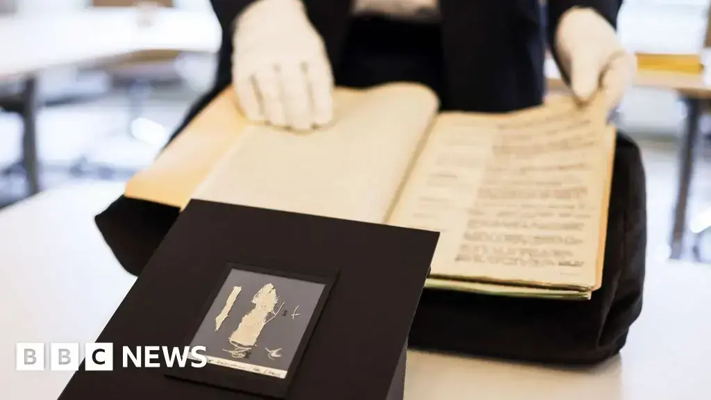 Fragmentos del Tapiz de Bayeux devueltos (imagen de archivo)