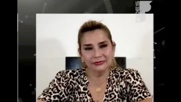 Jeanine Áñez durante una entrevista en el programa Sin Concesiones.