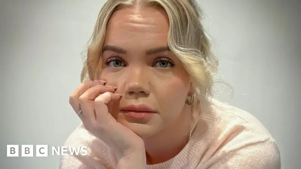 Meri-Tuuli Auer, una de las víctimas del hackeo a Vastaamo, en su casa.