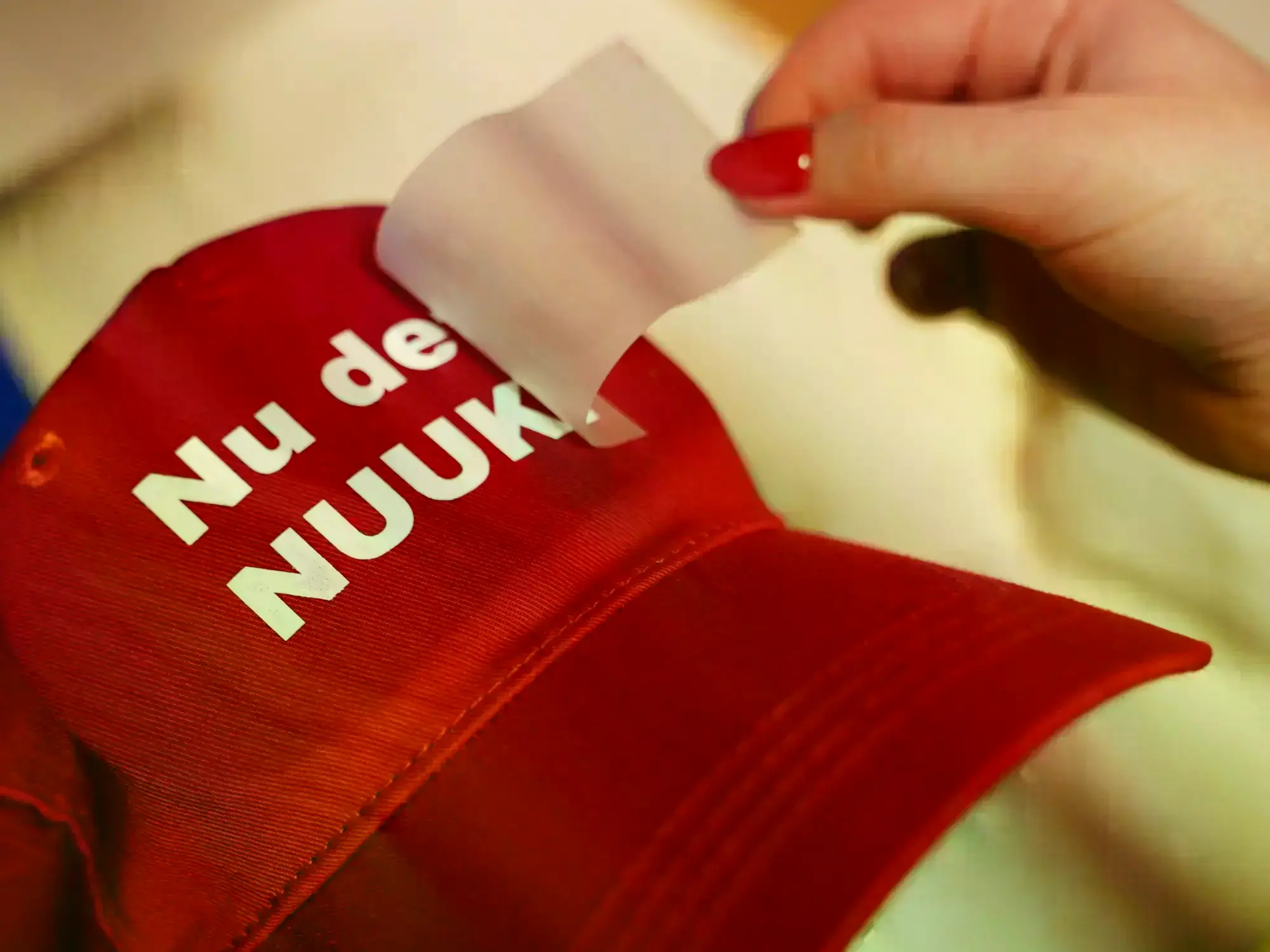 Trump impuso aranceles a países europeos por realizar ejercicios militares en Groenlandia.