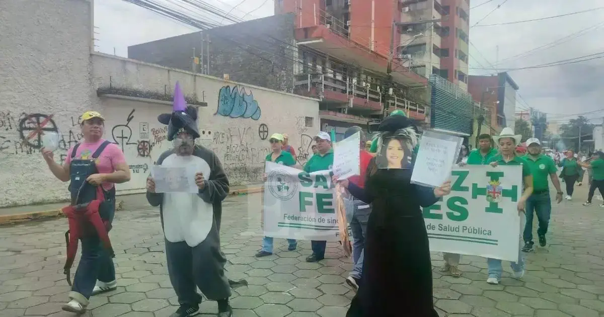 Marcha de Fesirmes en la capital cruceña