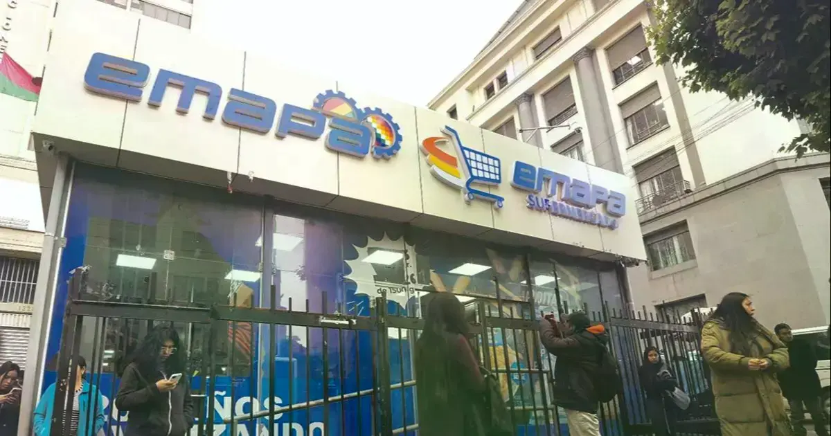 Una de las sucursales de los supermercados de Emapa en el centro de la ciudad de La Paz.