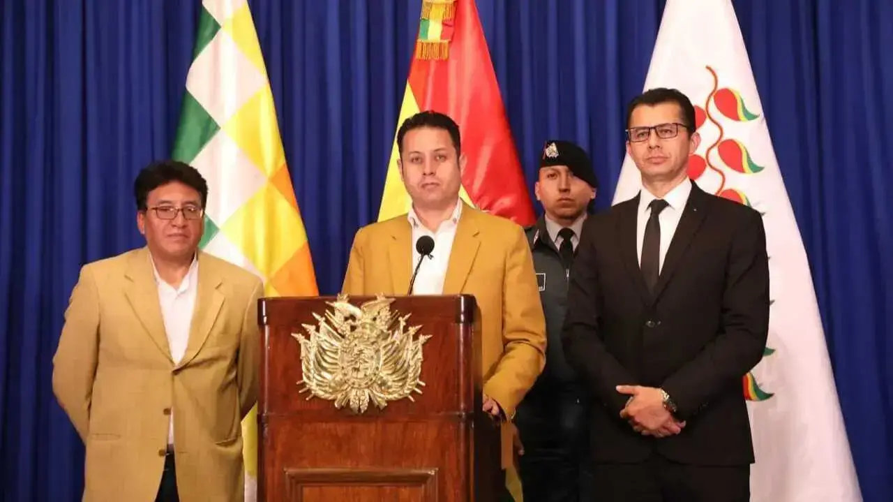 Edmand Lara, vicepresidente del Estado.