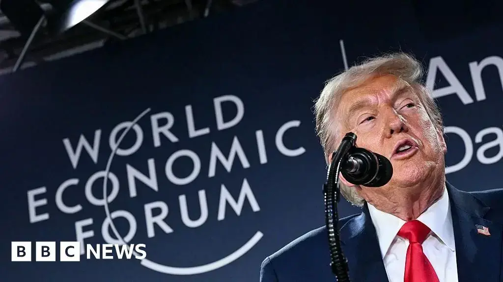 Donald Trump pronunció un discurso en la cumbre de Davos en Suiza.