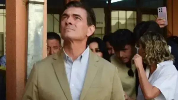 Rodrigo Paz, presidente.