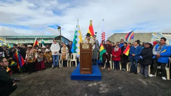 El vicepresidente realizó un acto simbólico en la Apacheta.