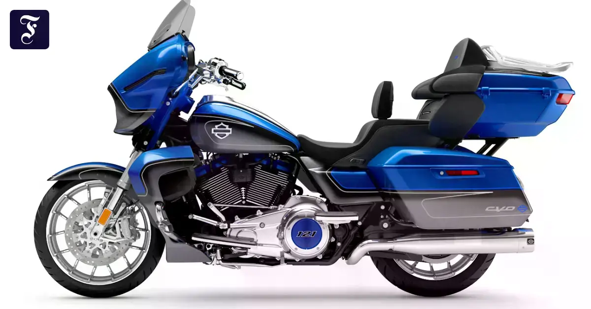 Harley-Davidson presenta la variante CVO de la Street Glide Limited, un modelo de lujo.
