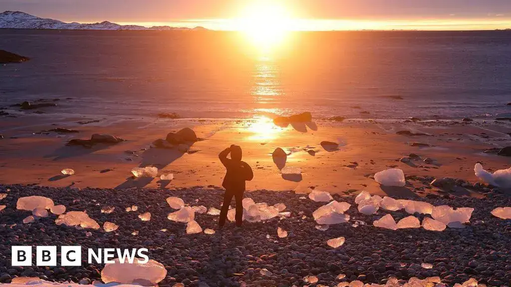 Vista aérea de un paisaje glaciar en Groenlandia.