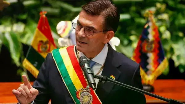Rodrigo Paz asume la Presidencia de Bolivia.