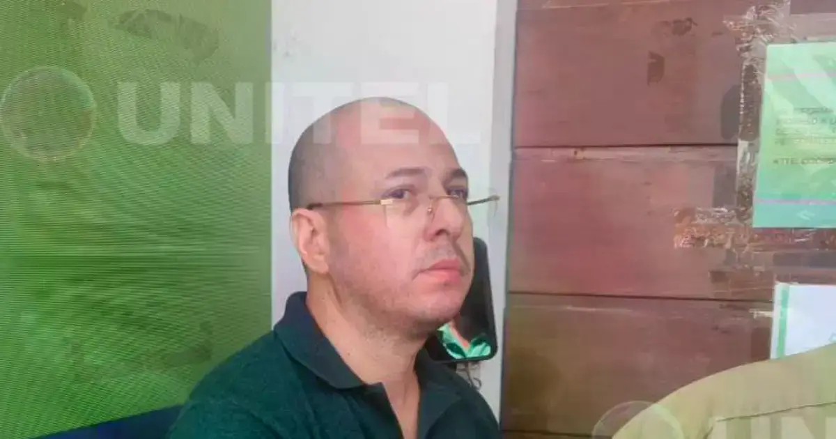 El juez Hebert Zeballos se presentó de forma voluntaria ante la Felcn.