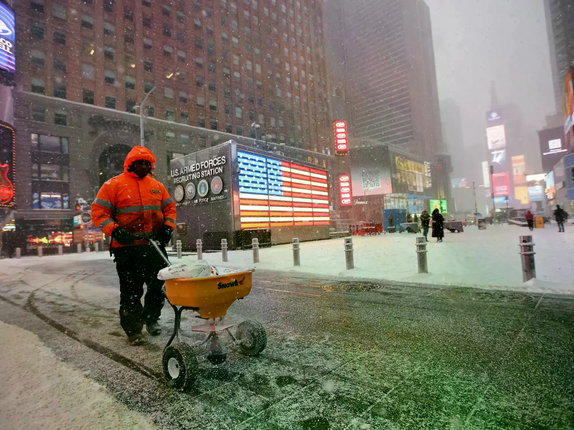 La tormenta de nieve en Estados Unidos y la postal extrema de Times Square en Nueva York.