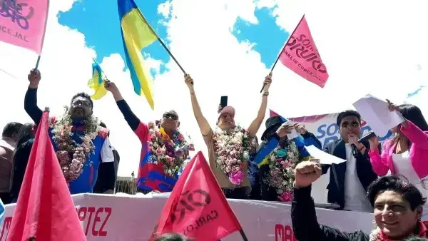 Lara presente en la proclamación de candidatos en Oruro.