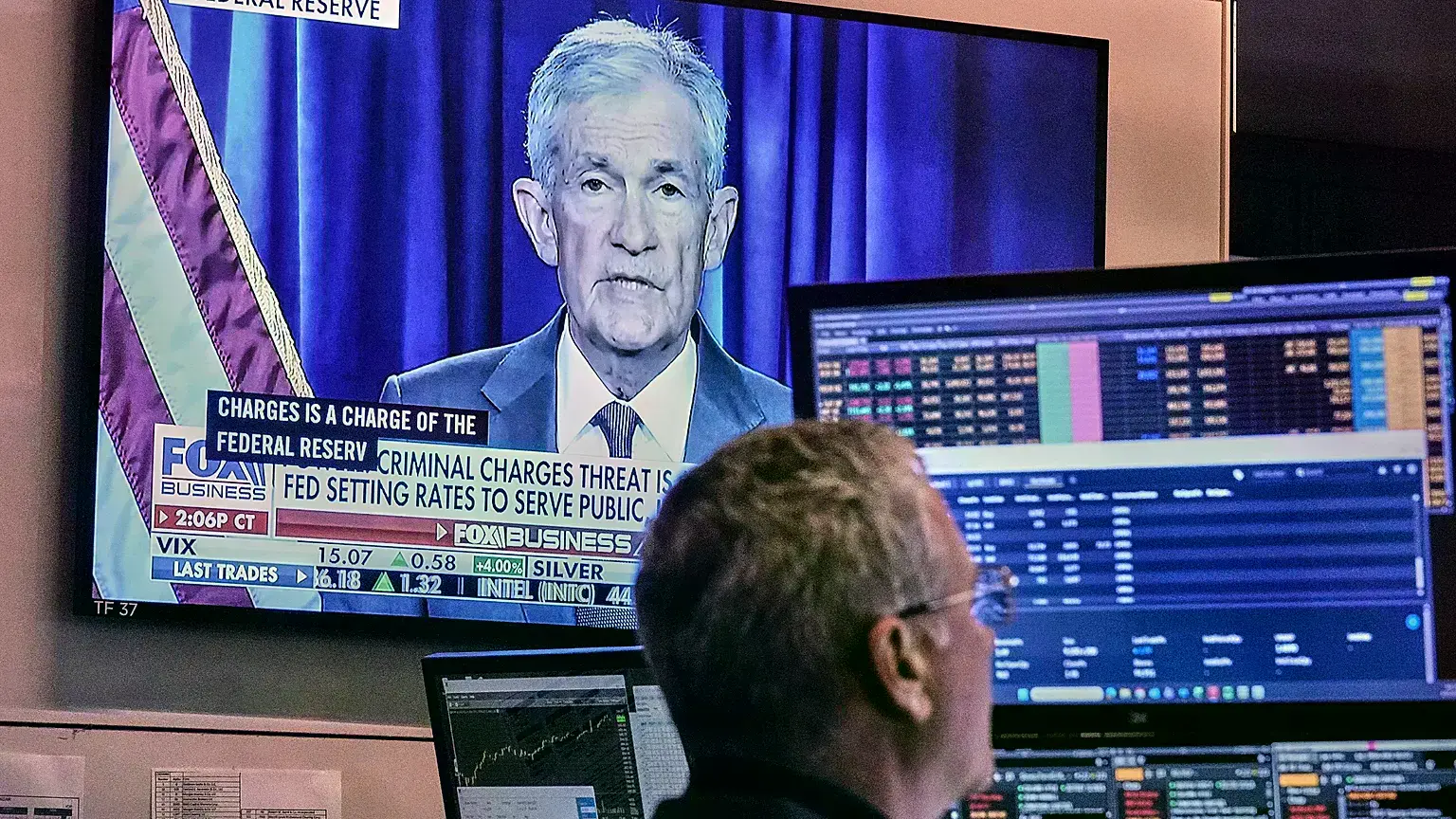 Jerome Powell en una pantalla del parqué de la Bolsa de Nueva York.