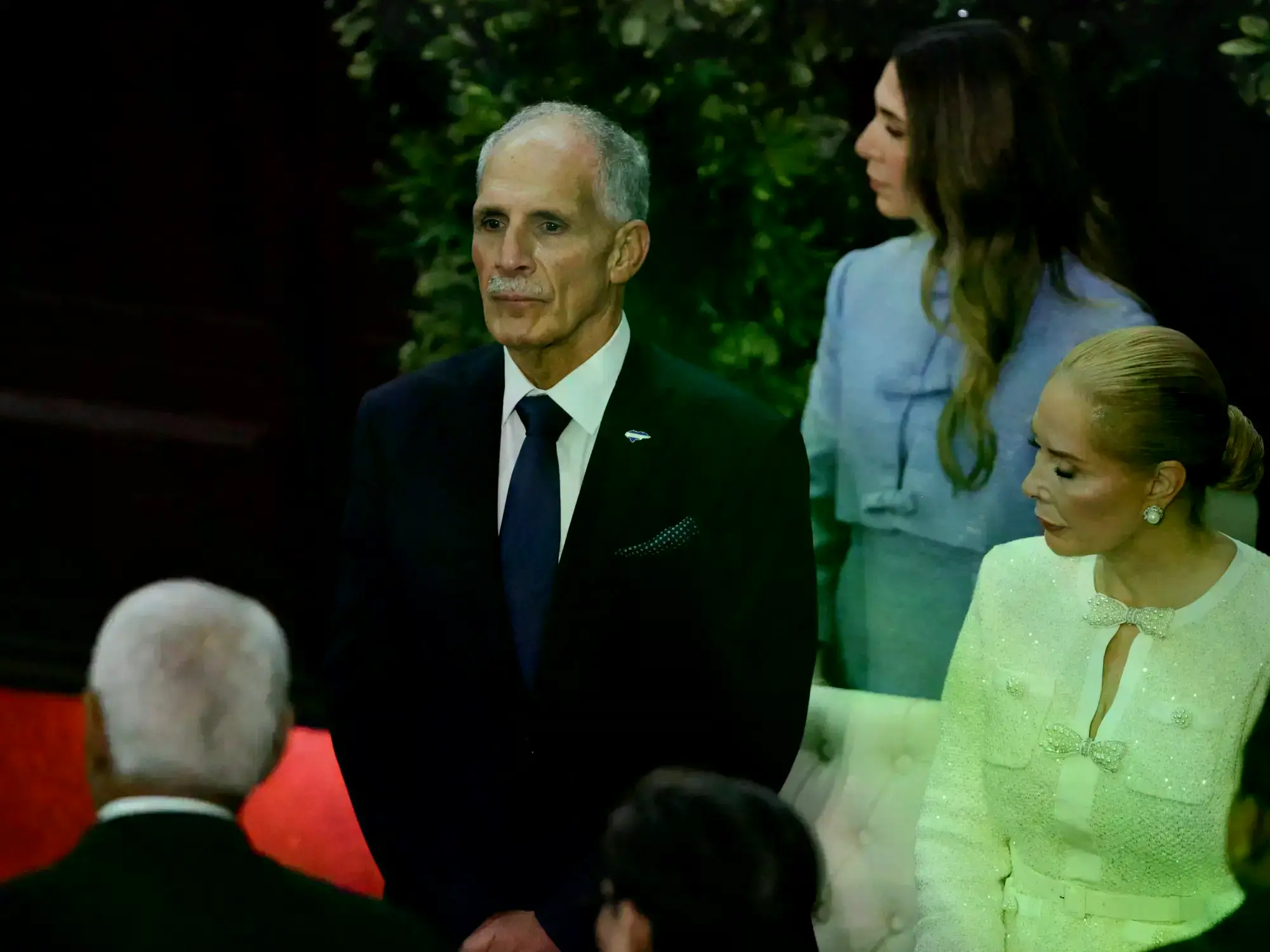 Nasry Asfura y su esposa Lizeth de Asfura en el Congreso Nacional de Honduras.