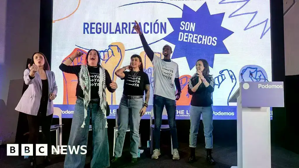 La ministra de Inclusión, Elma Saiz, durante el anuncio de la regularización.