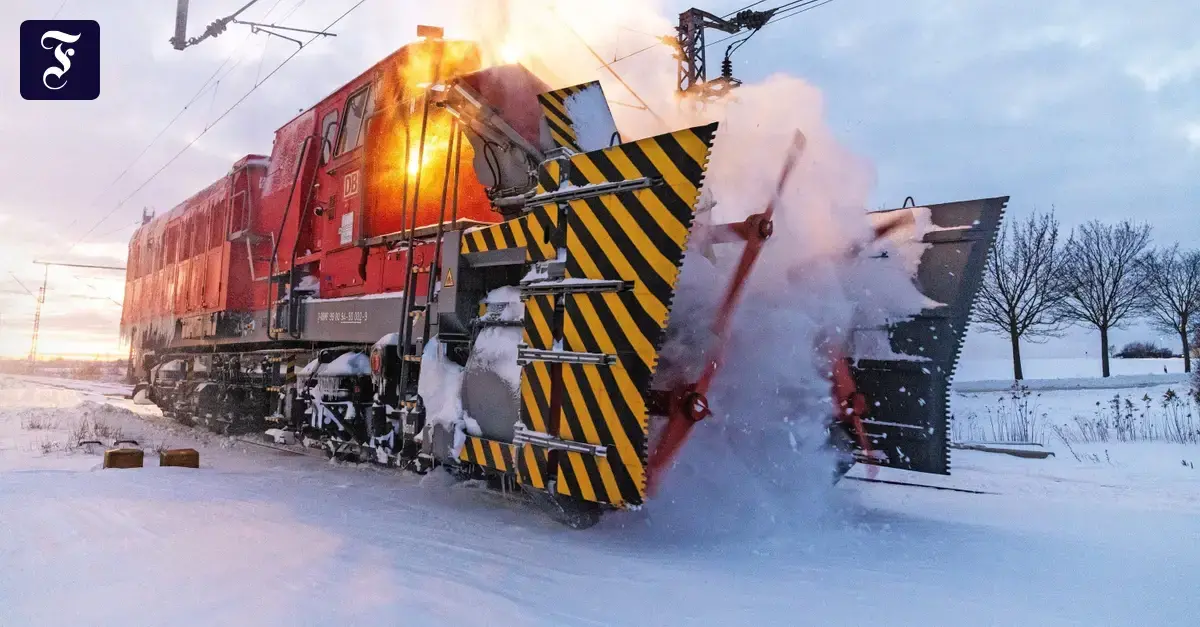Hochleistungsschneeschleuder der Baureihe 716 der Deutschen Bahn AG, im Einsatz nahe Braunschweig.