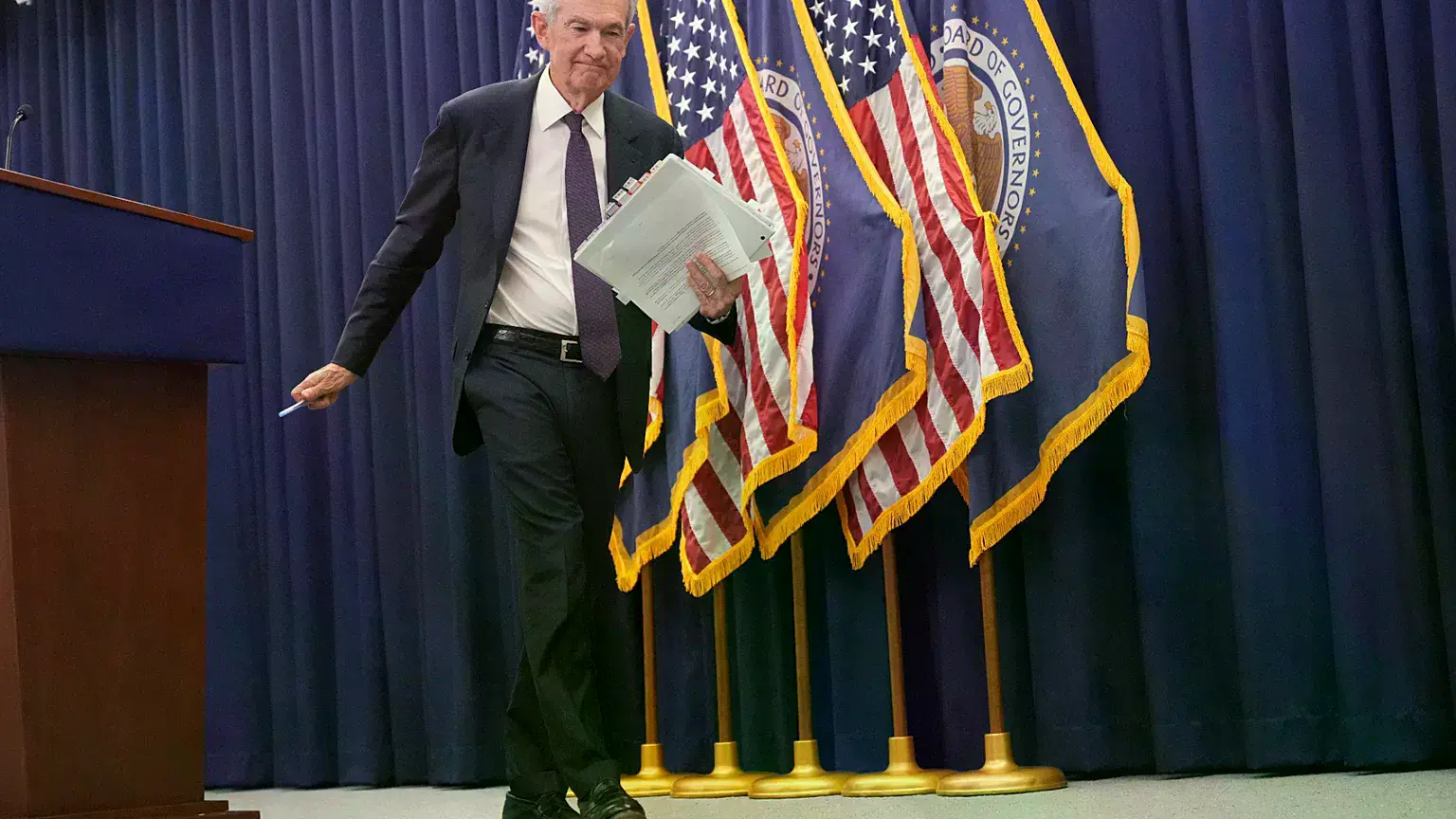 El presidente de la Reserva Federal, Jerome Powell, en el edificio de la Junta en Washington, 28 de enero 2026.
