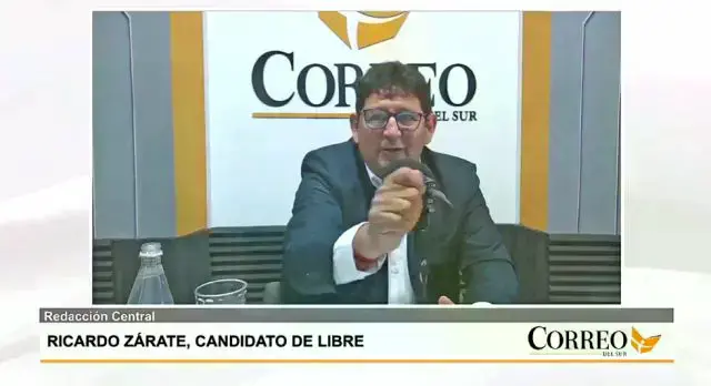 El asambleísta departamental Ricardo Zárate, este jueves, durante su entrevista en Correo del Sur Radio.
