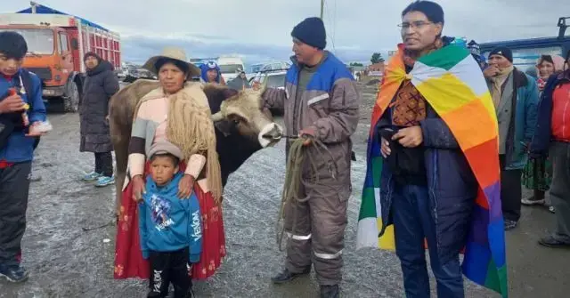 El senador suplente vendió su toro este domingo.