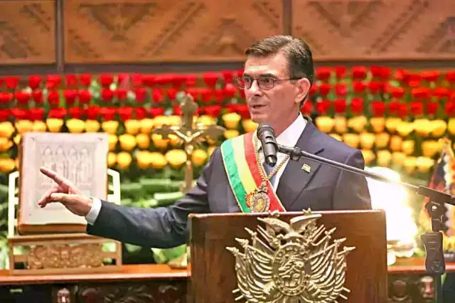 Rodrigo Paz, durante su discurso tras ser investido como presidente de Bolivia el pasado 8 de noviembre.