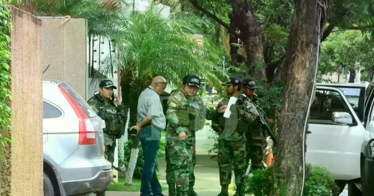Operativo policial y fiscal en la zona de Equipetrol, Santa Cruz